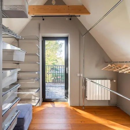 Cozy Riverside Penthouse Апартаменты